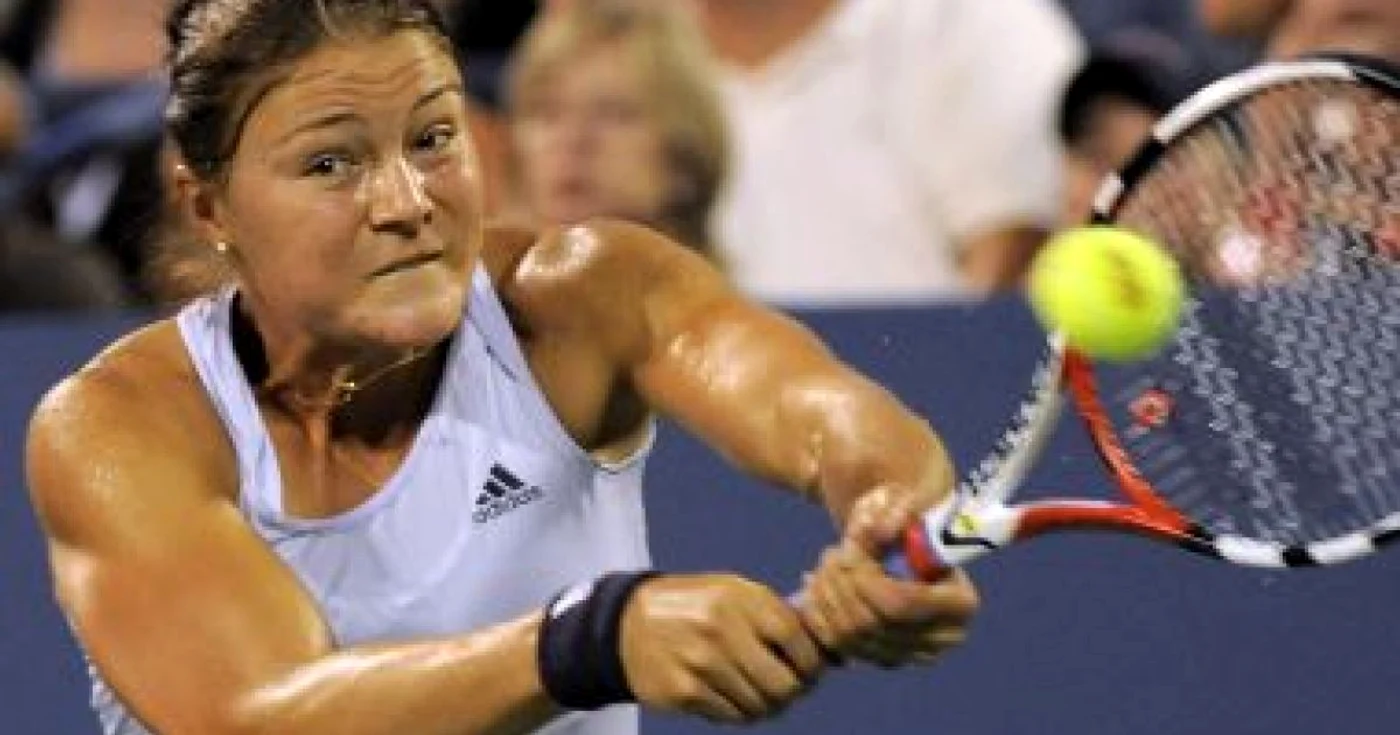 TENIS: Dinara Safina este din nou lider WTA