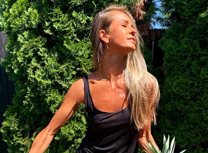 
    Așa arăta la  15 ani, când  practica atletismul  