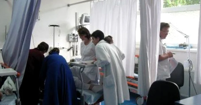 Bărbatul are nevoie de 30-40 de zile de îngrijiri medicale. Foto arhivă.