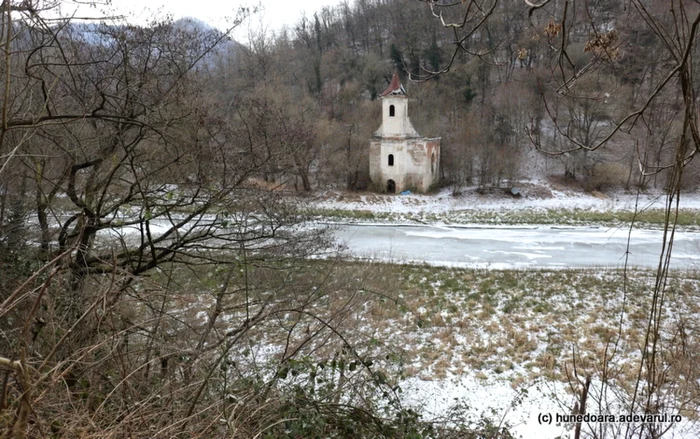 biserica lacul cincis