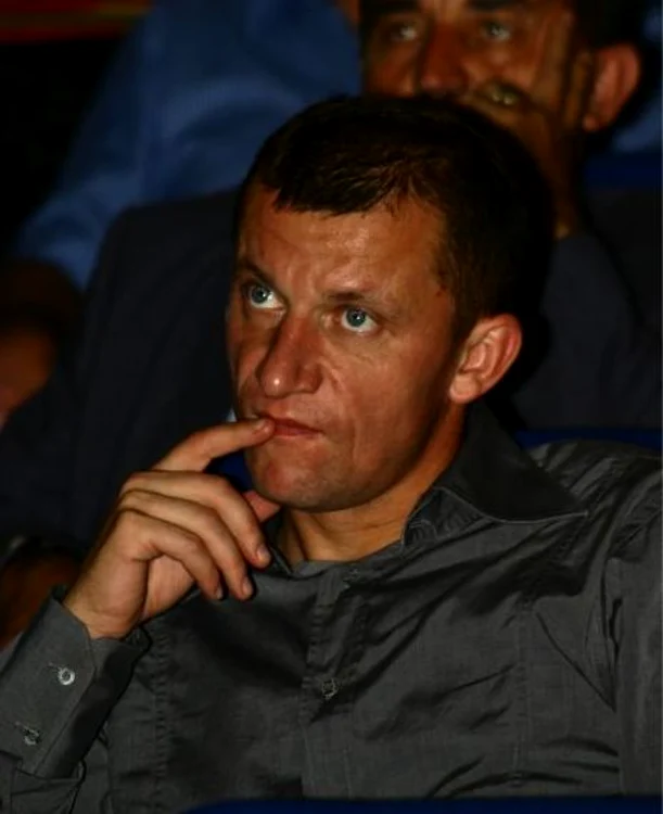 Antrenorul formaţiei Oţelul Galaţi, Dorinel Munteanu (42 de ani)