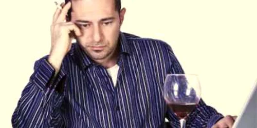 O combinaţie periculoasă pentru fertilitate: fumatul, consumul de alcool şi stresul