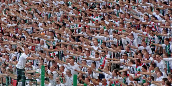 legia varsovia fb jpg