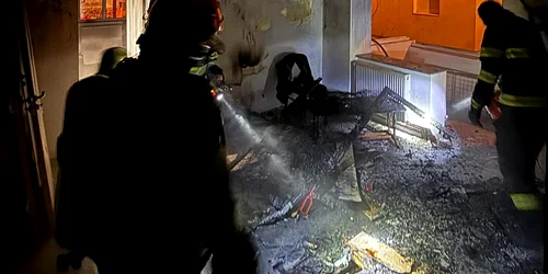 explozie intr un bloc din onesti foto desteptarea png