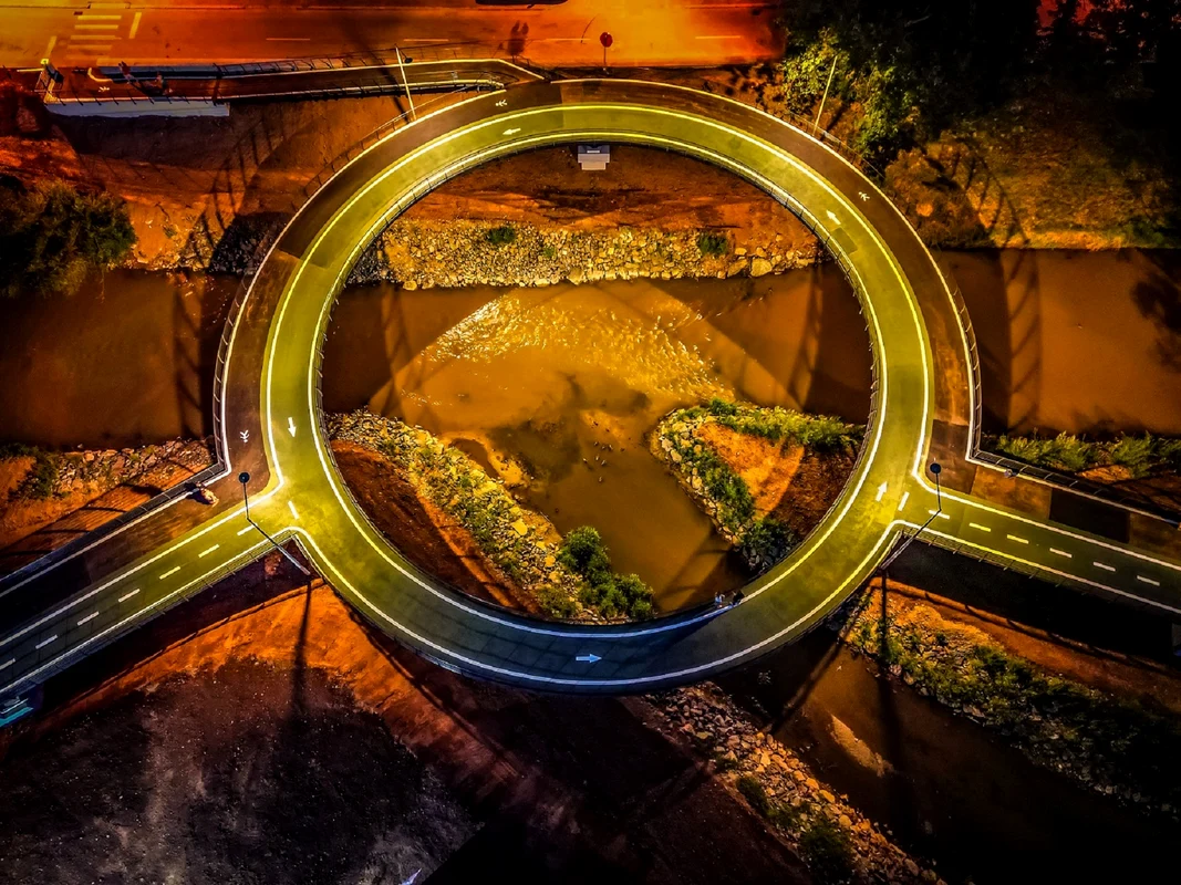 Pista de biciclete și postul circular unic de pe malul Cibinului din Sibiu Foto Primăria Sibiu