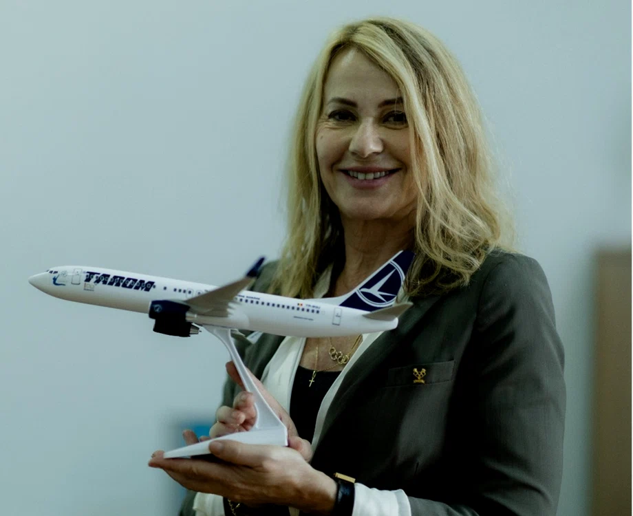 O aeronavă TAROM va purta numele Nadiei Comăneci / Sursă foto: arhivă personală