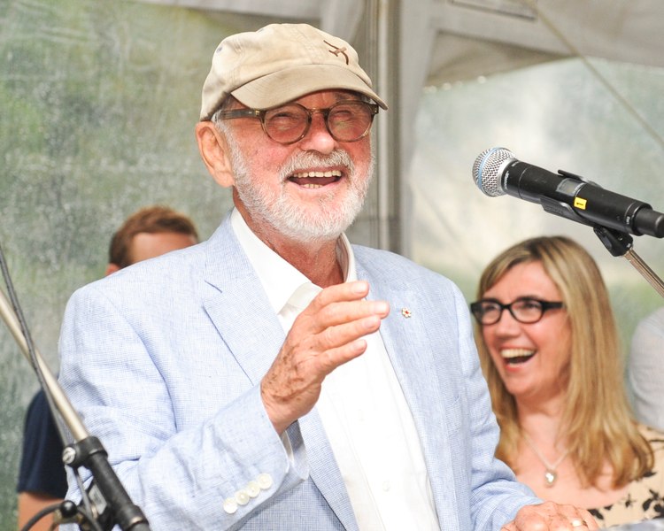 Norman Jewison, regizorul filmelor „In the Heat of the Night” și „Jesus Christ Superstar”, a murit la vârsta de 97 de ani