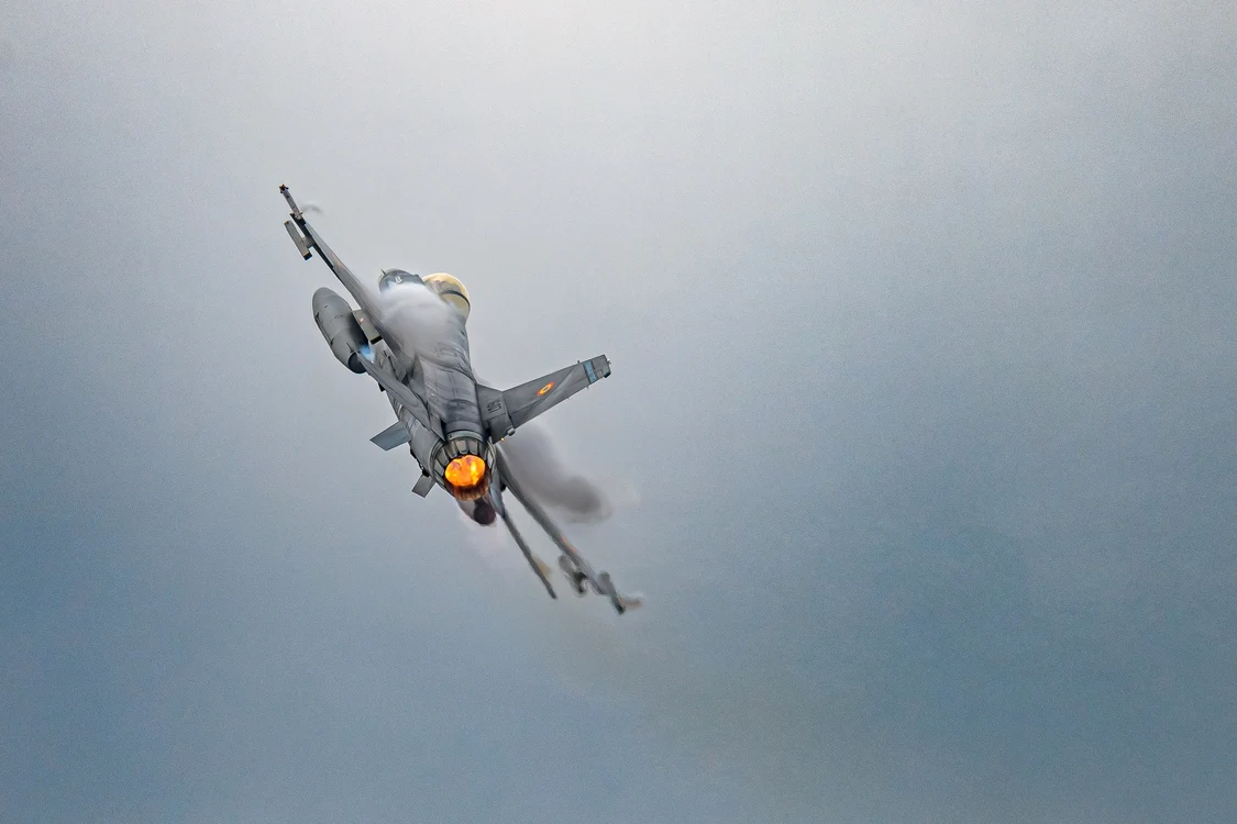 Aerinavele F-16 Fighting Falcon vor face show în Capitală