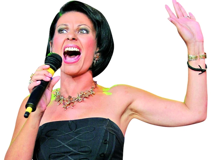 
    Elena se va interna luni, chiar în ziua operaţiei  