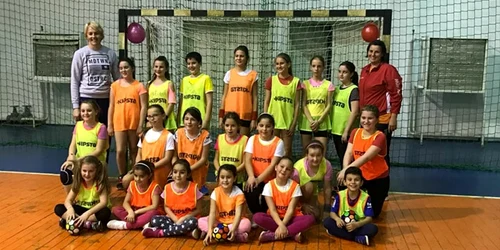 valeria motogna si-a deschis club de handbal