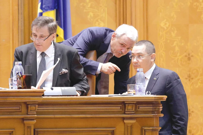 Dragnea şi Victor Ponta,  în timpul dezbaterii