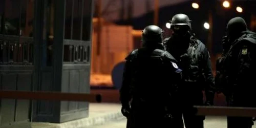 Trupele speciale au descins în 28 de locaţii noaptea trecută