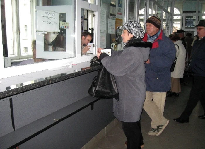 Mureşenii care nu şi-au achitat taxele şi impozitele riscă popriri şi sechestru pe bunuri