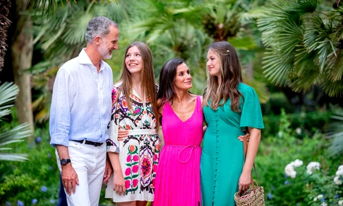 Regina Letizia, Regele Felipe, Printesa Leonor si Infanta Sofia in Mallorca profimedia 0793419721 jpg