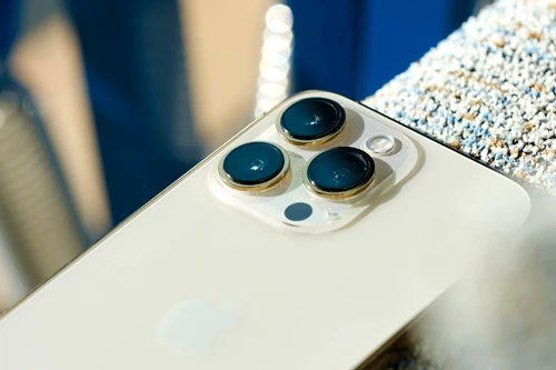 Iphone 14 jpg