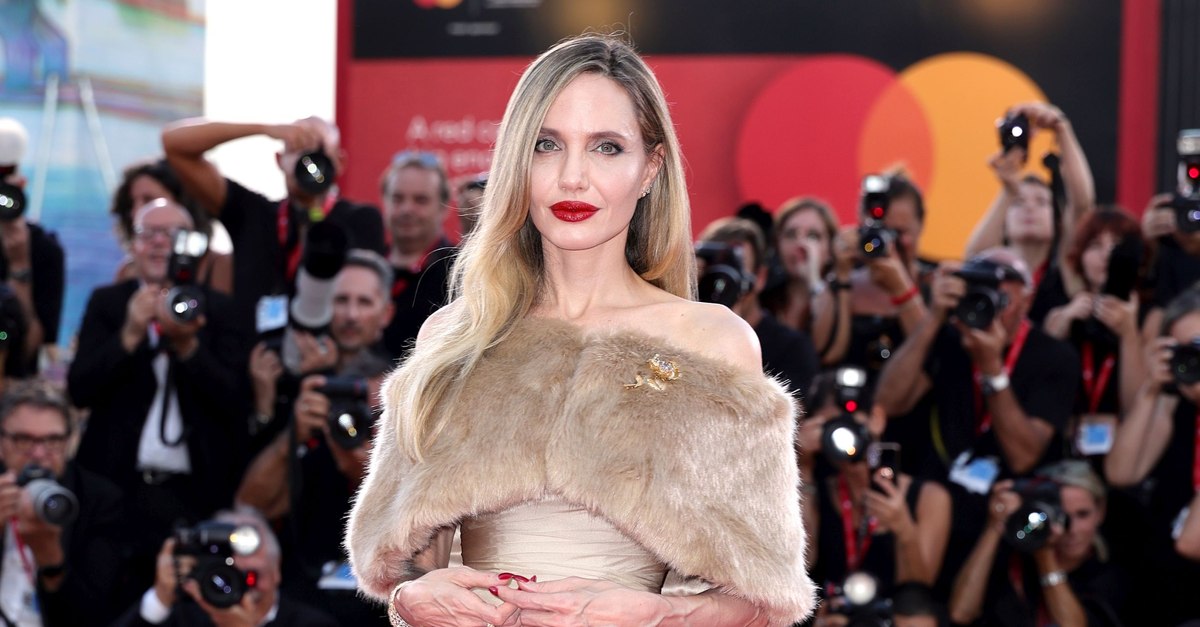 Angelina Jolie: „Nu am mai ieșit la întâlniri de când am divorțat”