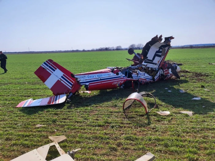 În avion se afla doar pilotul Foto ISU Prahova