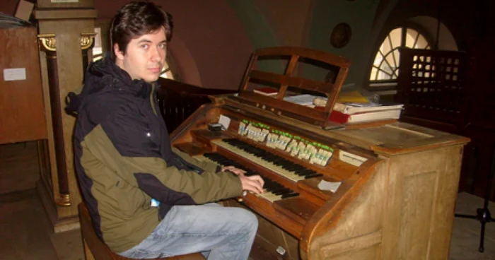 Alex Roi