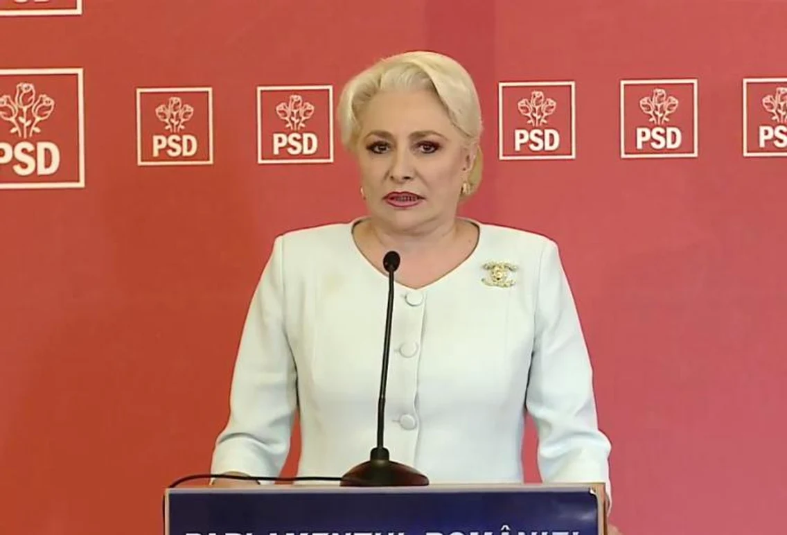 2 dancila brosa chanel2 jpg jpeg