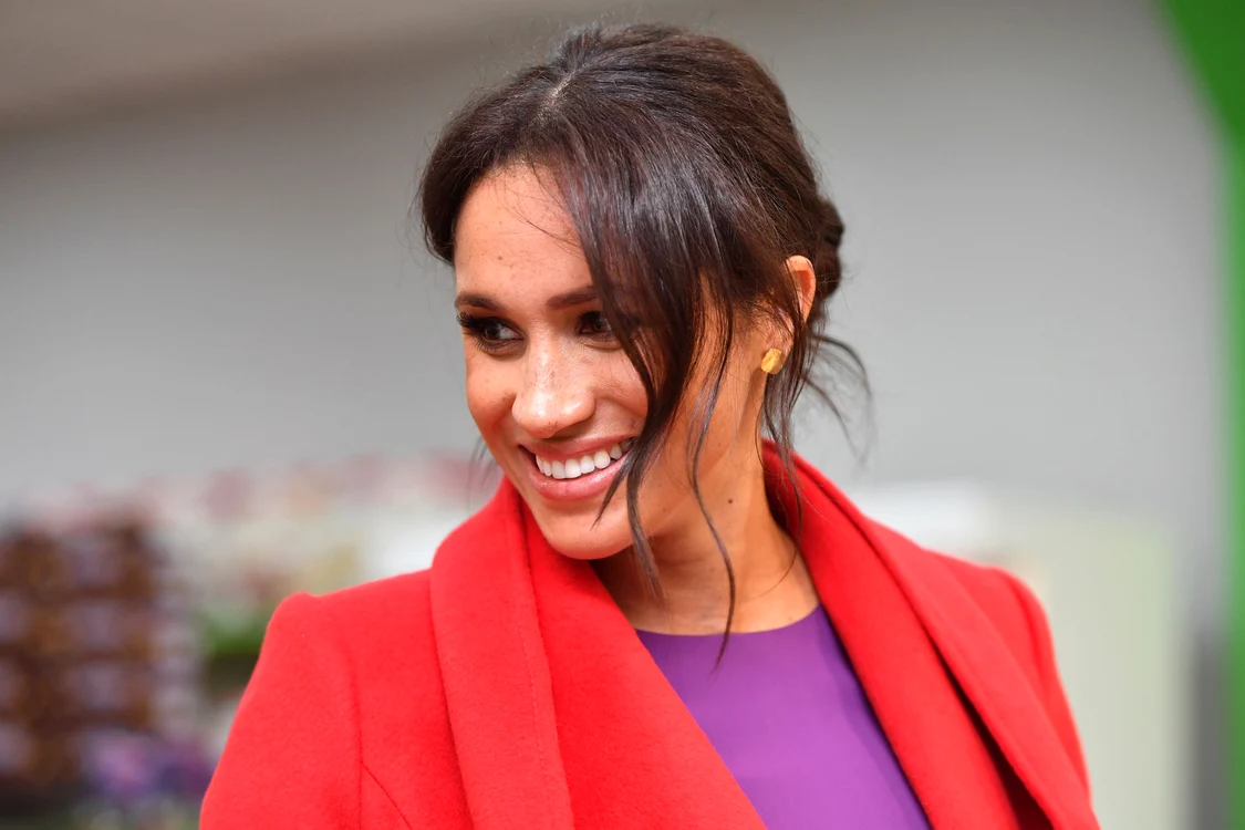 
    Meghan Markle îşi ascunde firele de păr albFoto: GuliverGetty Images  