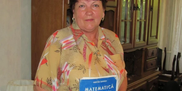 Profesorul Adriana Tonț nu s-a despărțit niciodată de culegerea de probleme matematice