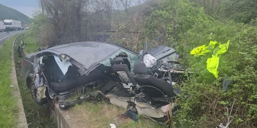 accident caras severin 1, foto Facebook Loga N Yonuţ jpg