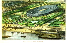Vedere panoramică a salonului expozițional, pe malul Senei (©  Profimedia)