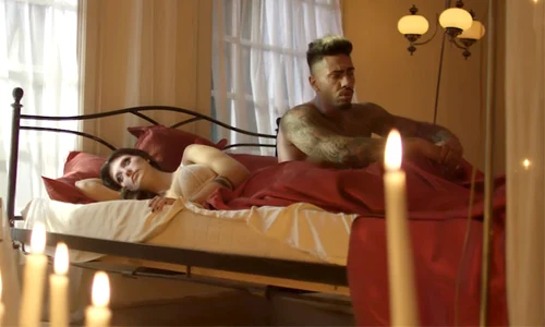 Antonia Alex Velea in pat Dulce impacare jpeg