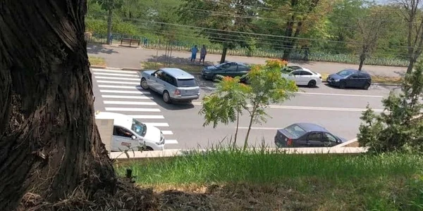 Florin Pâslaru încălcând regulile de circulaţie FOTO Facebook/MR