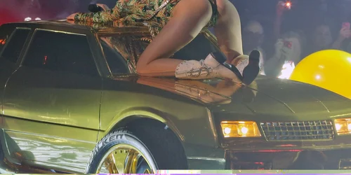 miley cyrus splash news