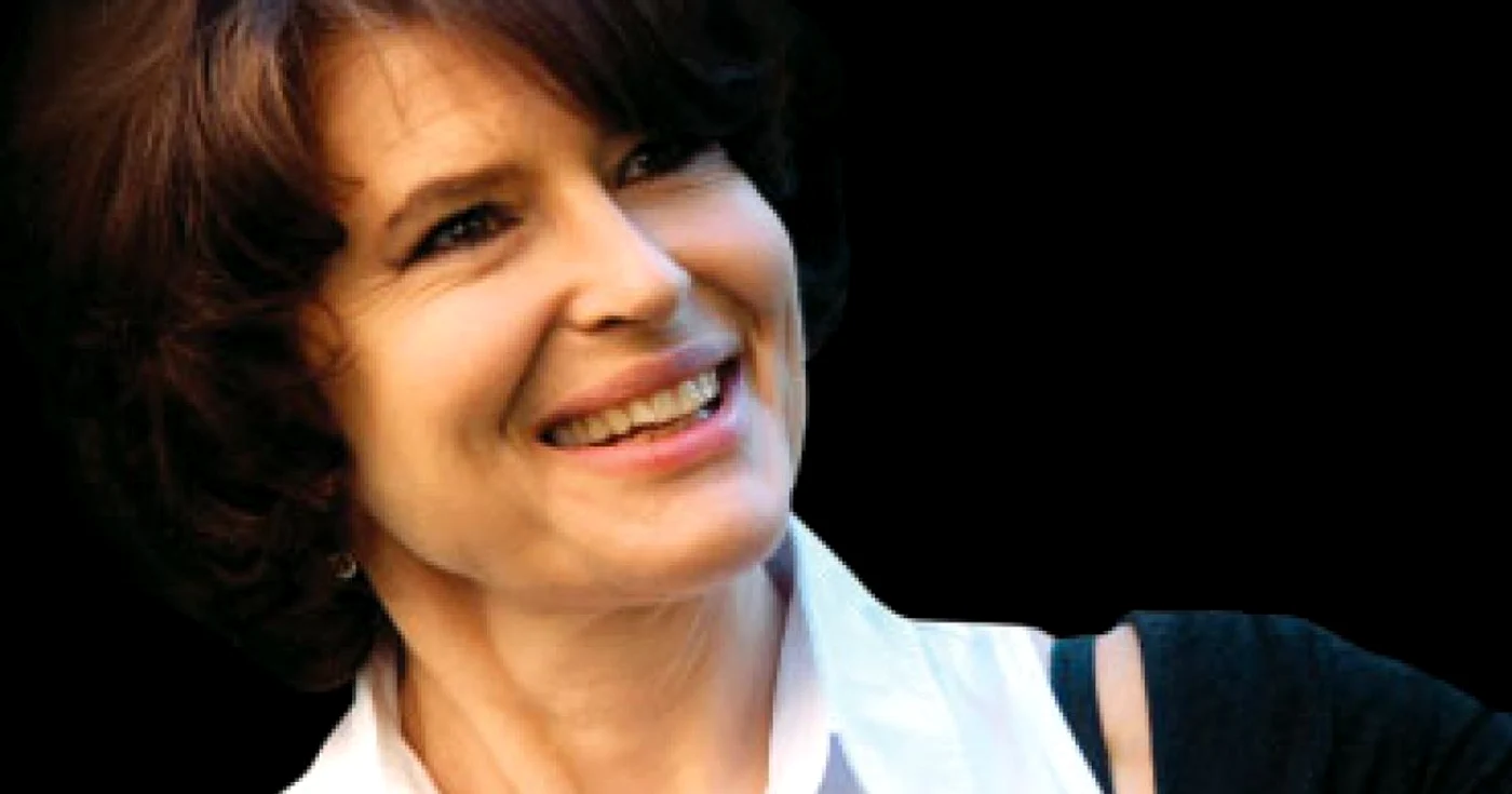 Fanny Ardant joacă pe  scena Teatrului Odeon