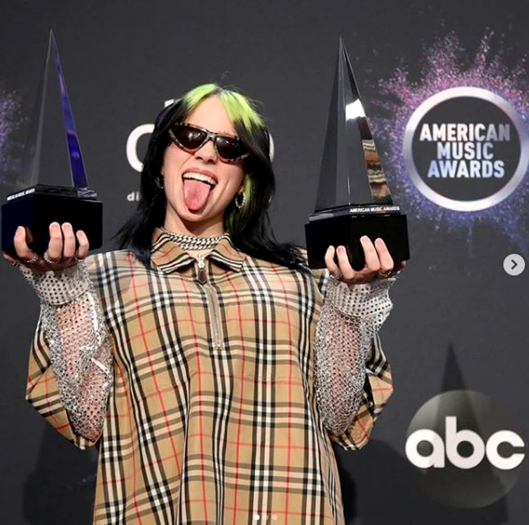 Billie Eilish este revelația muzicii a ultimilor ani