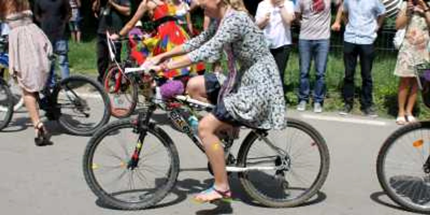 Pe 3 septembrie va avea loc o dezbatere pe tema probelemelor din trafic dintre biciclişti şi şoferi FOTO Adevărul