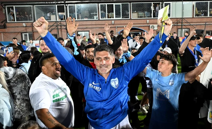 Florin Pîrvu, bucuros după promovarea în Superligă (FOTO: Sportpictures)