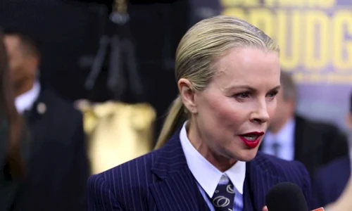 Kim Basinger (captură video) png