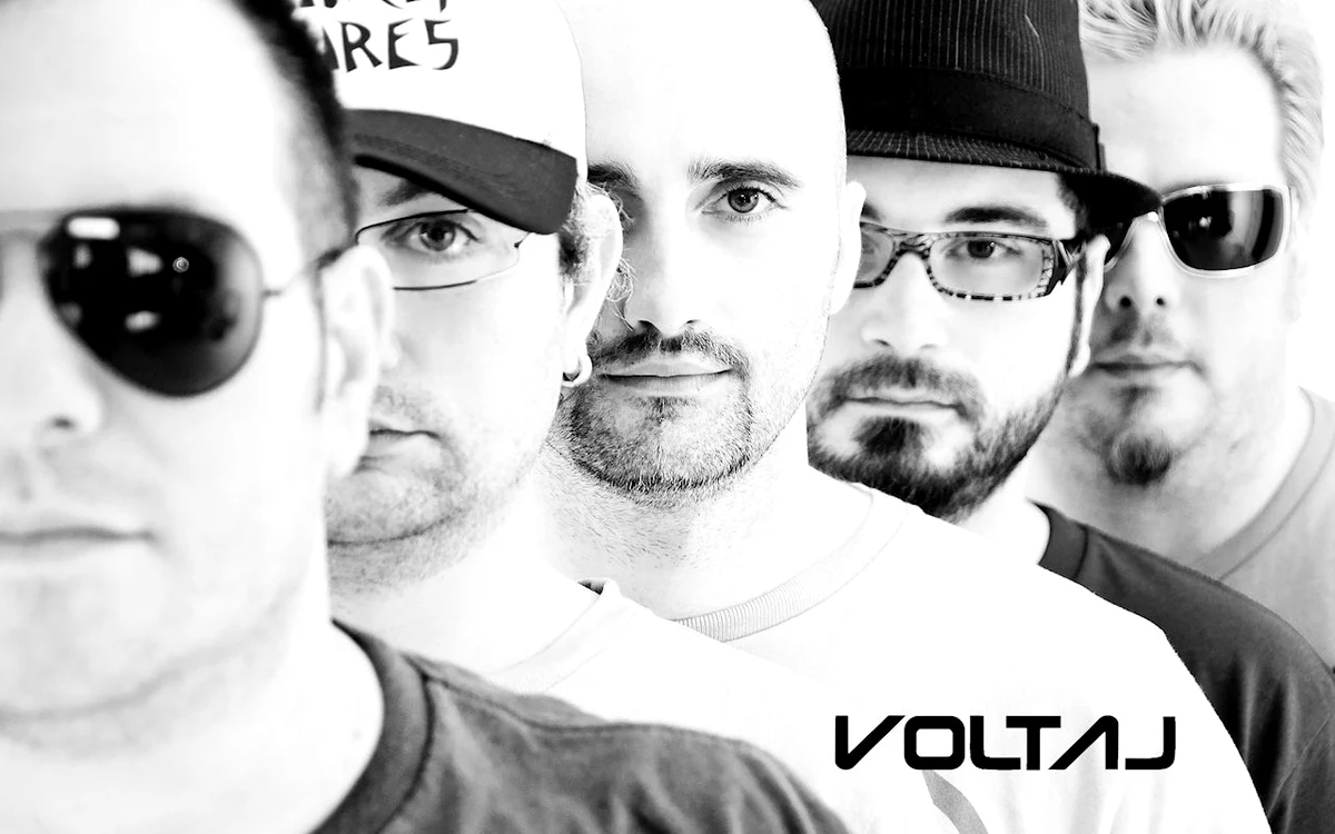 Trupa Voltaj (sursa: voltaj.ro)