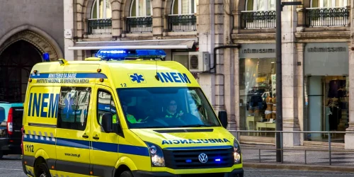 emergency numbers in portugal 1536x1024 webp