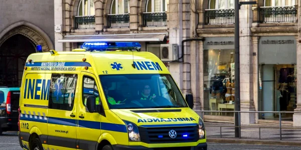 emergency numbers in portugal 1536x1024 webp
