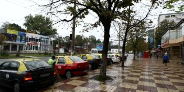 Galaţi: Scandal între taximetrişti