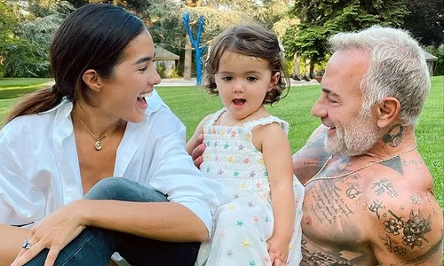 Gianluca Vacchi, sotia Sharon Fonseca si fiica lor Blu Jerusalema jpg