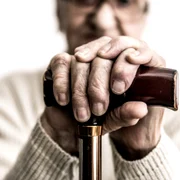 Batran varstnic pensionar FOTO Shutterstock