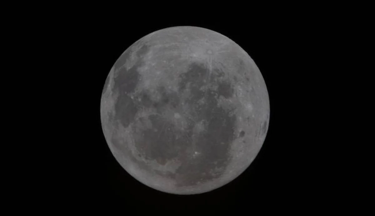 „Se scrie istorie!” NASA a publicat imagini cu fața ascunsă a Lunii văzută de echipajul Artemis II