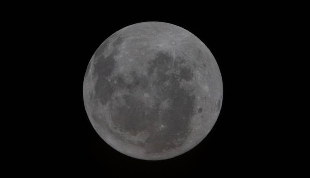 „Se scrie istorie!” NASA a publicat imagini cu fața ascunsă a Lunii văzută de echipajul Artemis II