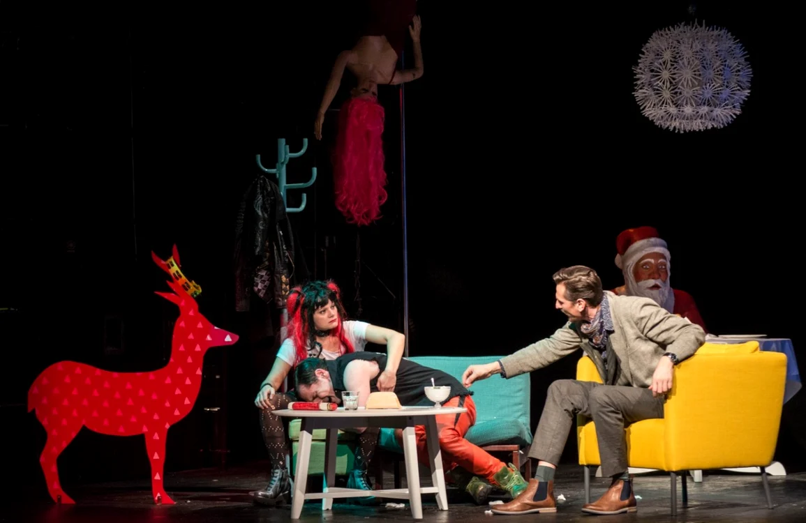 sarbatori fericite teatru1
