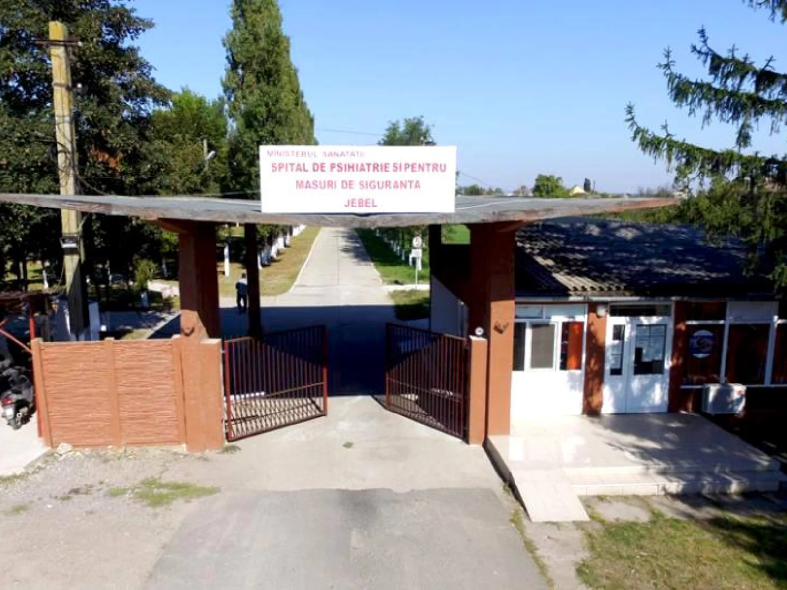 Activista Georgiana Pascu, după vizita de la Spitalul de Psihiatrie Jebel: „Sala de mese este o epavă cu deșeuri și gunoaie”. A fost deschisă o anchetă