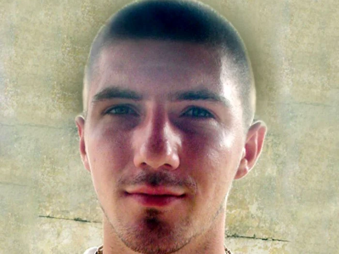 Cosmin are o maşină cu numele lui în loc de număr