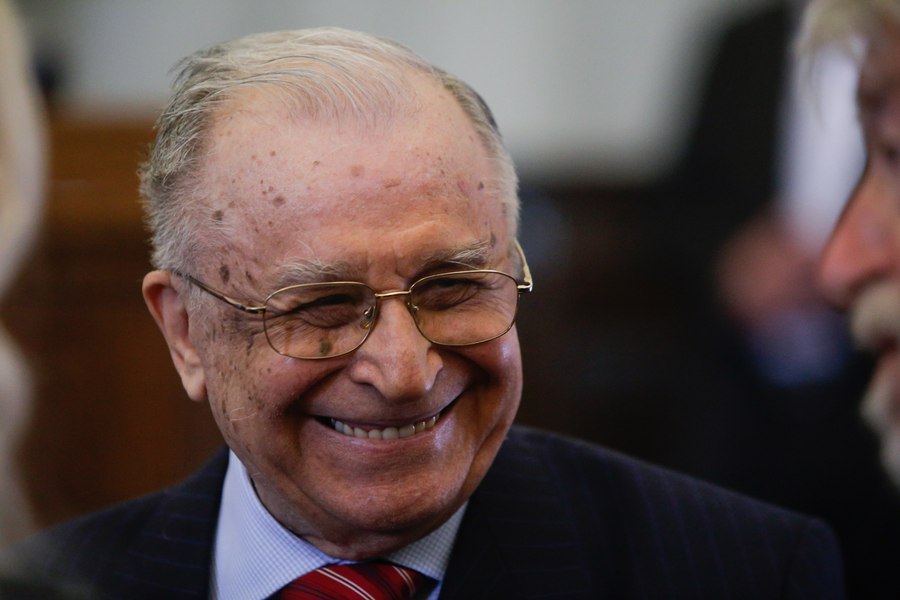Fostul președinte Ion Iliescu, mesaj pentru angajații SPP de ziua lor: „Oameni echilibrați, dedicați, integri și discreți”