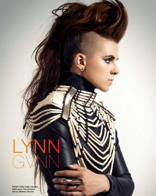 Lynn Gunn este cântăreaţa