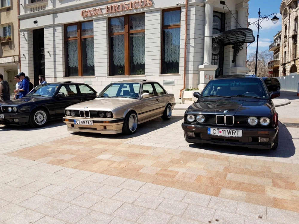 Maşini de epocă în expoziţie la Constanţa FOTO Călin Gavrilaş