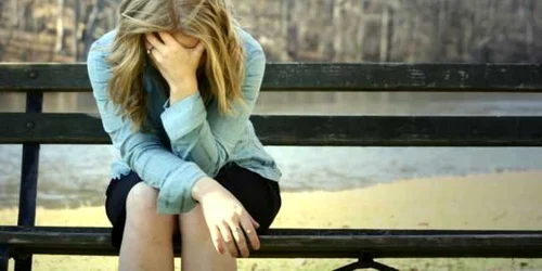 Specialiştii susşin că în seyonul rece suntem predispuşi la depresii